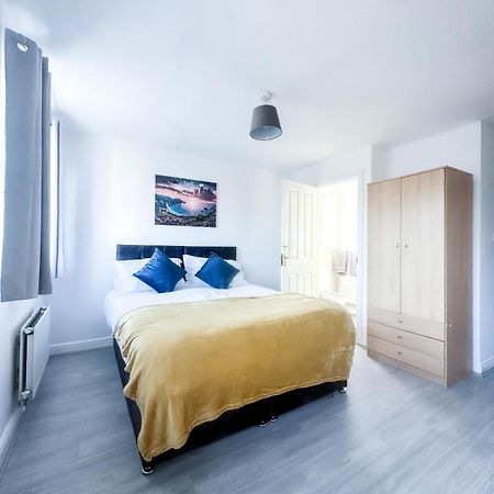 Spacious 6 Bedroom House Near City Centre برمنغهام المظهر الخارجي الصورة